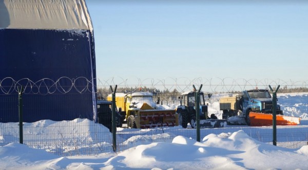 Аэропорт Усть-Илимск техника в аэропорту
