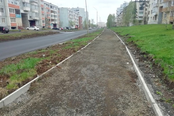 О ремонтах дорог Усть-Илимск заключил два контракта на выполнение капитального ремонта